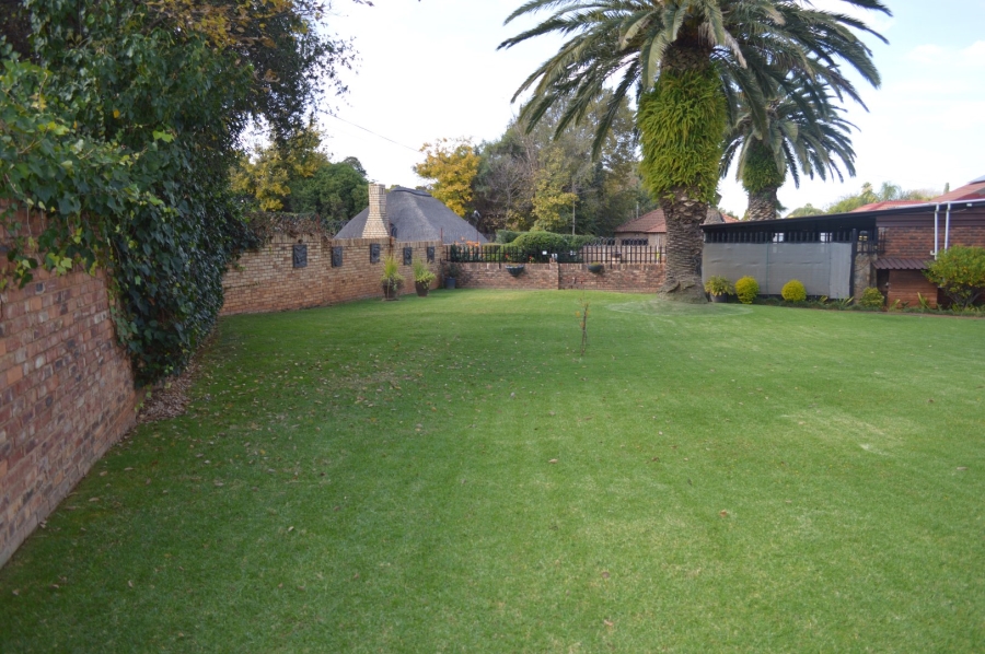 6 Bedroom Property for Sale in Doringkruin North West